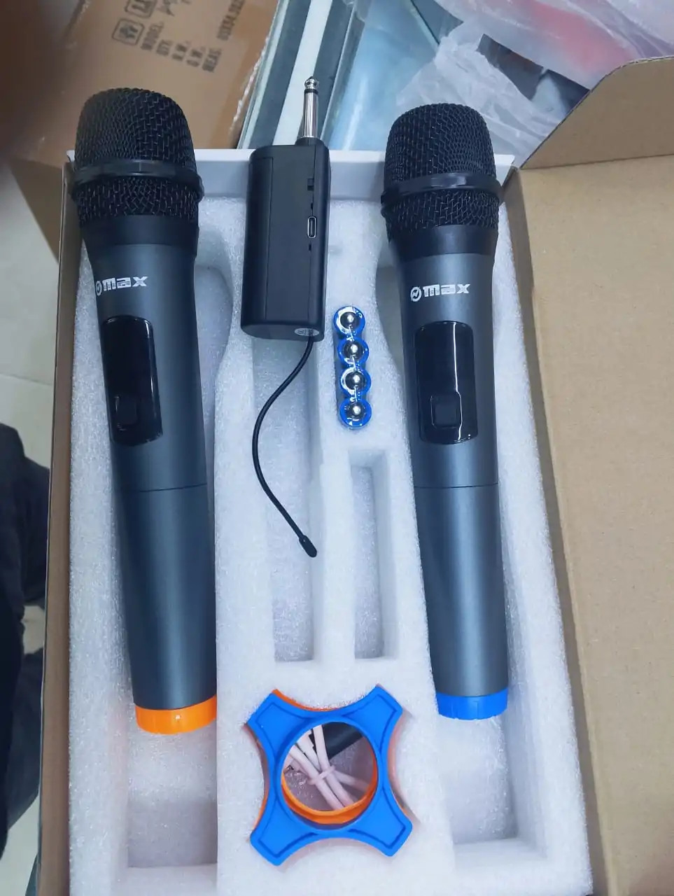 Max UM-202 Dual Wireless Handheld Microphone System with Receiver for Karaoke, PA Systems, Church & Events