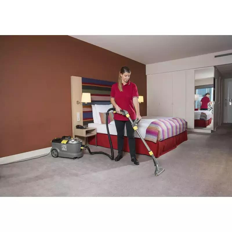 Kärcher Spray Extraction Cleaner Carpet Upholstery High Area Performance 220–240V 1250W Puzzi 10/2 Adv